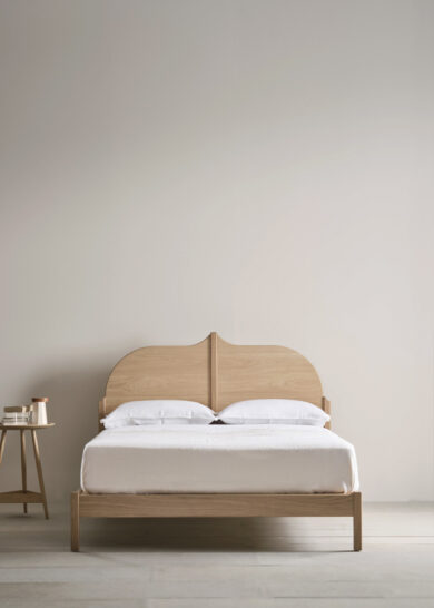 Christo bed thumb